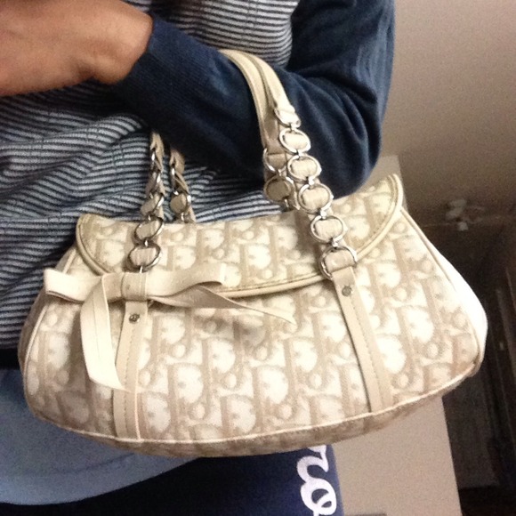 💯% Authentic Dior Purse - Picture 2 of 4