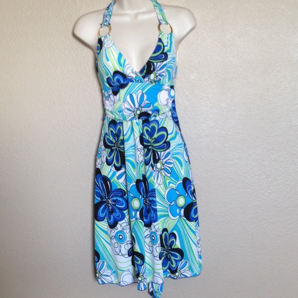 Super cute spring floral dress