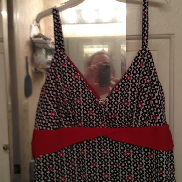 Red, black and white summer top - Picture 1 of 3