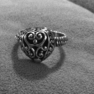 Brighton Heart Ring Size 9