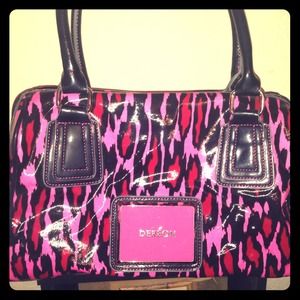 Fabulous Dereon purse!