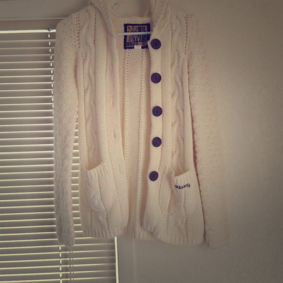 Off white knit billabong sweater