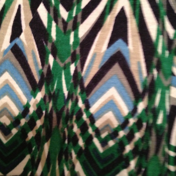 Green, white and navy blue shirt - Picture 3 of 4