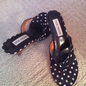 Size 7.5 Steve Madden black and white polka dot