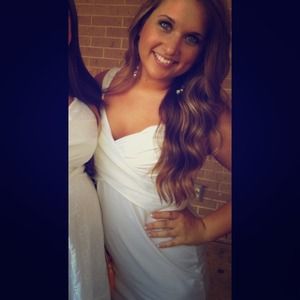 Victoria Secret. White. Wrap dress. Medium.