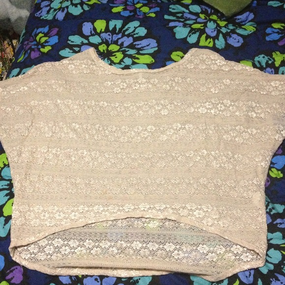 Sold in bundle Blush pink lace top - Picture 1 of 2