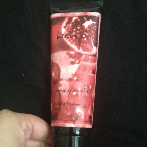 Wen by Chaz Dean finishing treatment cream