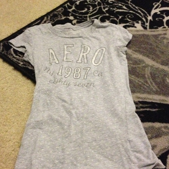 Aeropostale grey shirt, small
