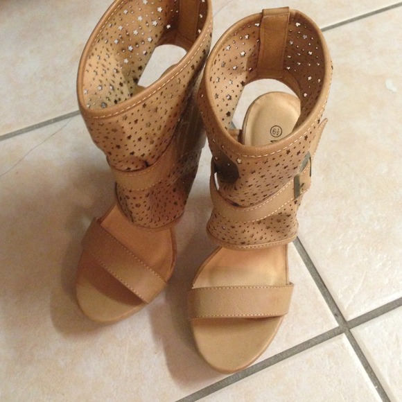 ✨✨brand new sandle✨✨