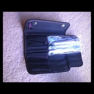 SOLD--BUNDLE --Makeup brushes -new