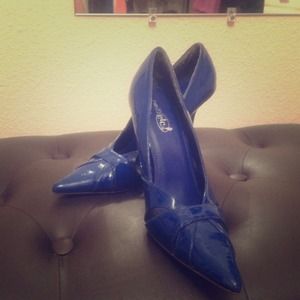 ♦Sold!!! Royal blue heels.
