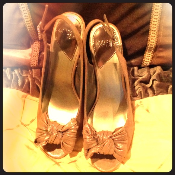 Shoes - 👠👠BUNDLED 4 @theresagray61 Mootsies Tootsies