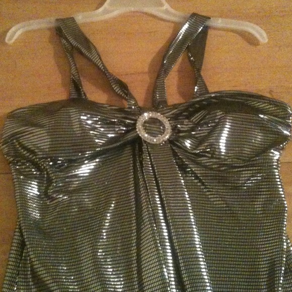 Dress - Picture 3 of 3