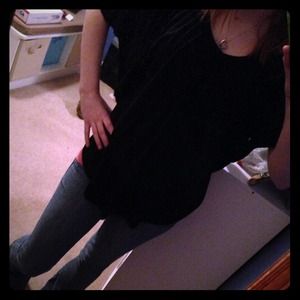 Black flowy top w/ back detail