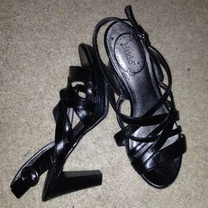 Mudd strappy black heels
