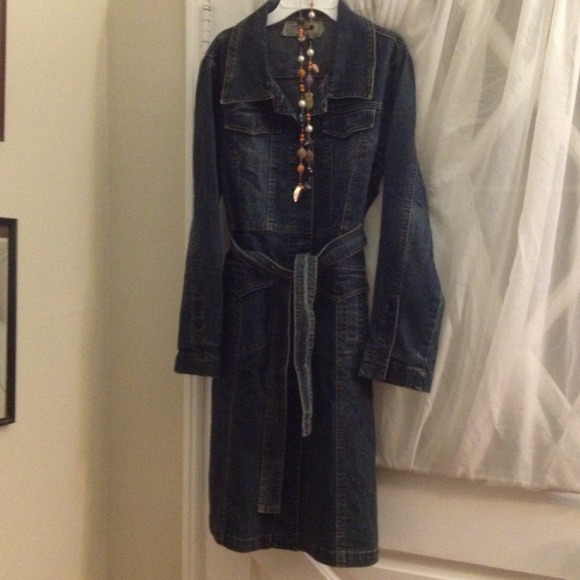 *REDUCED**Denim jean dress with sash - Picture 2 of 4