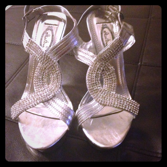 Cute silver heels!