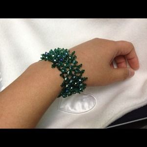 CLEARANCE!!!  New. Beads bracelet