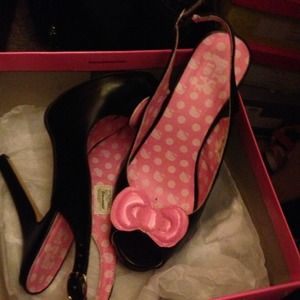 Hello Kitty heels