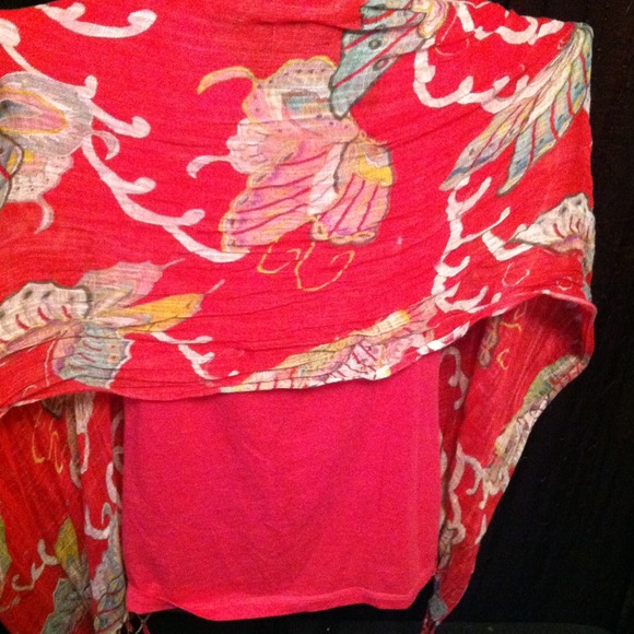 Pink butterfly pattern scarf - Picture 3 of 3
