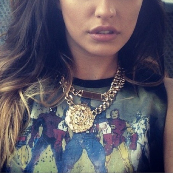 Lion necklace - Picture 4 of 4