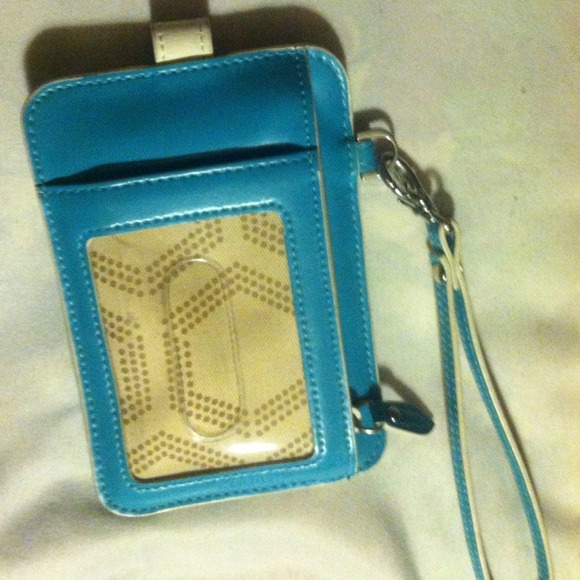 Mini wristlet wallet with slot for phone