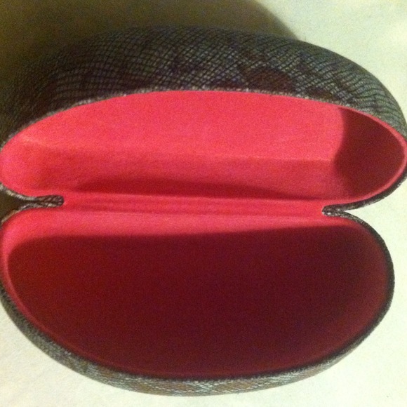Funky animal print sunglasses case. Super cute! - Picture 2 of 2