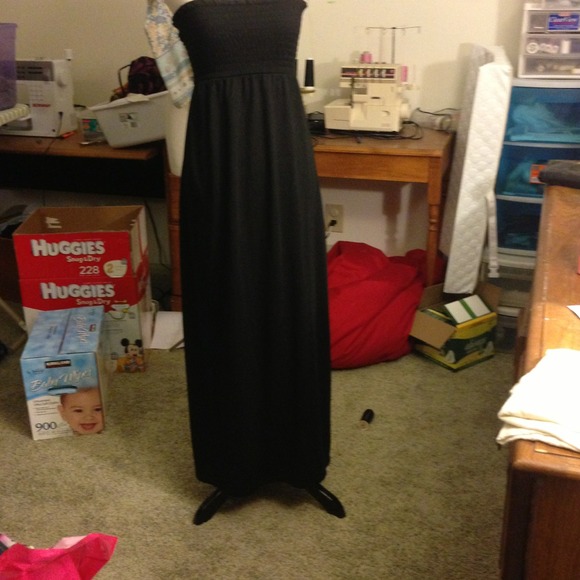 strapless maxi dress