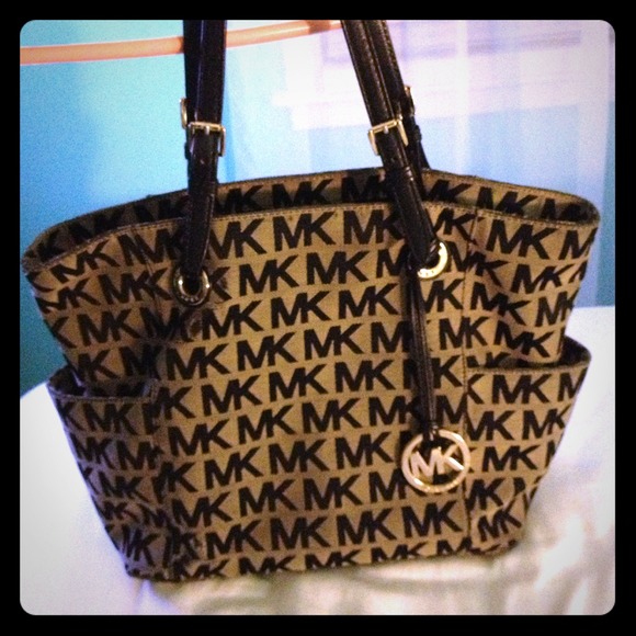 REAL MICHAEL KORS PURSE
