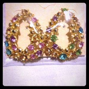 Rhinestone teardrop earring