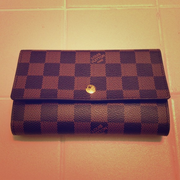 Louis Vuitton Inspired Wallet