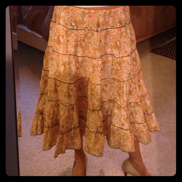 Long skirt, can wear so many ways!!