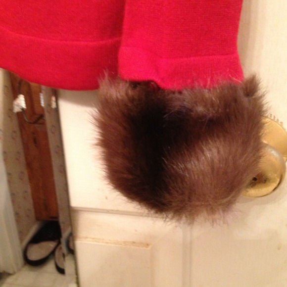 Designers Originals red sweater - Picture 3 of 3