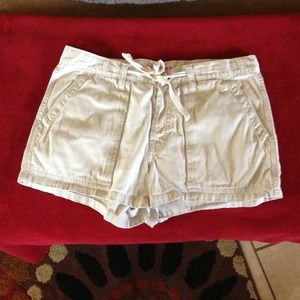 Abercrombie khaki shorts