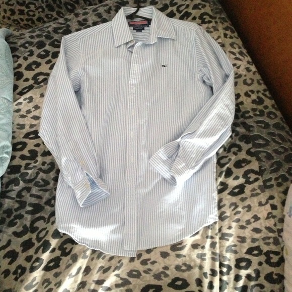 New Vineyard Vines shirt