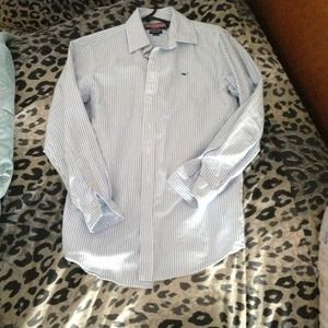 New Vineyard Vines shirt