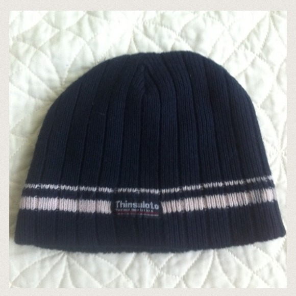 🚫SOLD🚫Bundle for @sharv50.Airwalk shoes,beanie. - Picture 4 of 4