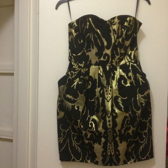 Black & Gold strapless Dress