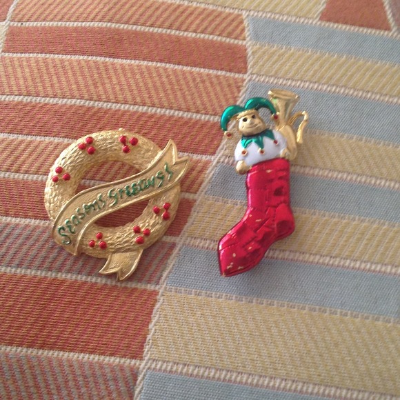 Christmas Broaches