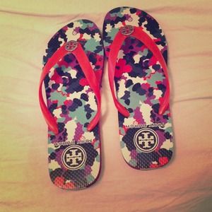 Tory burch flip flop 9