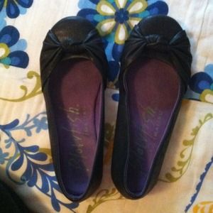 Blowfish flats!! Size 8 1/2 black