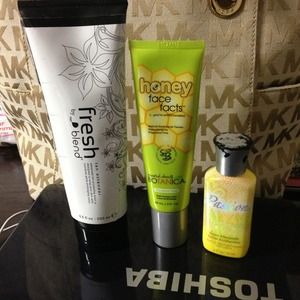 Indoor face tanning lotions