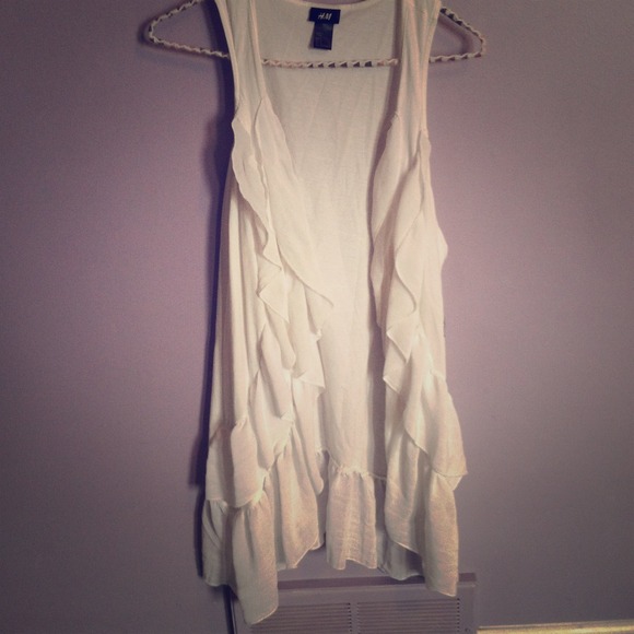 White flowy carigan!