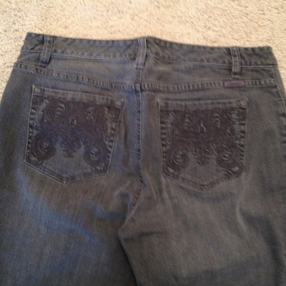 grey jeans - Picture 3 of 3