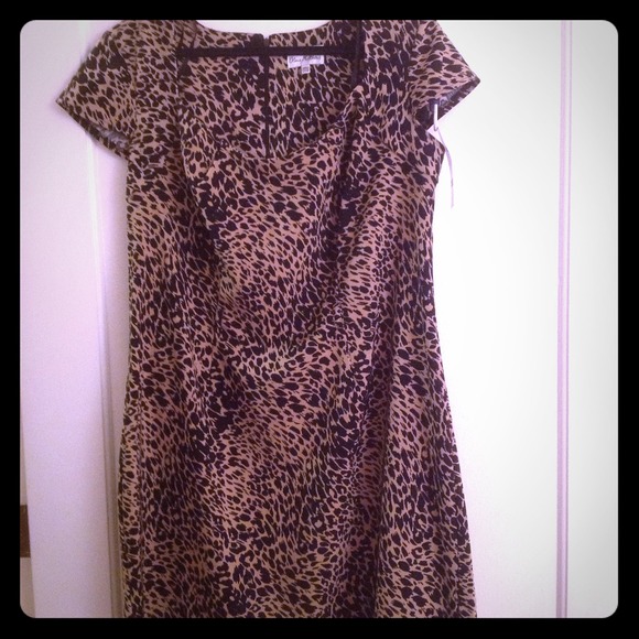 ** SOLD ** Cheetah Print Fitted Dress- Plus Size