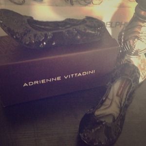 Black Adrienne Vittadini flats!!!!