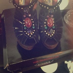 SOLD Steve Madden!