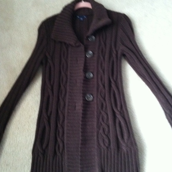 REDUCED! 🎉Long button up GAP sweater