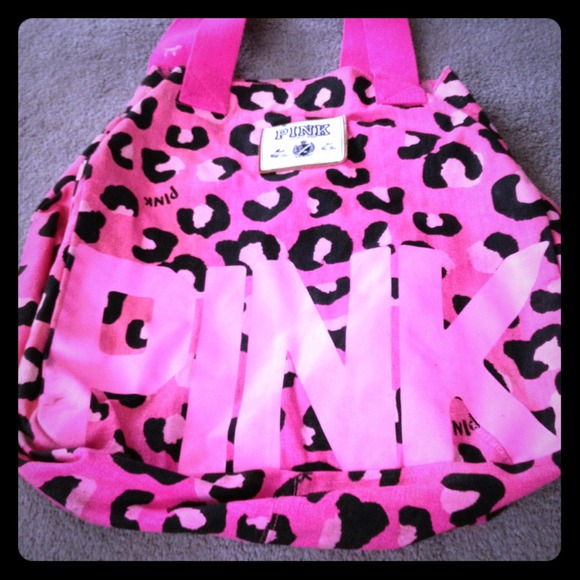 VICTORIA'S SECRET BEACH BAG and black pencil skirt