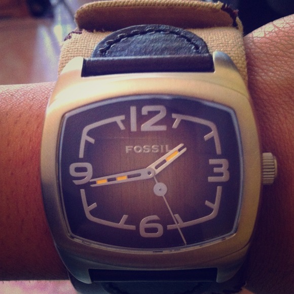 Genuine leather Fossil watch